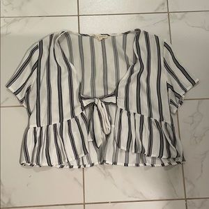 Striped cropped t shirt